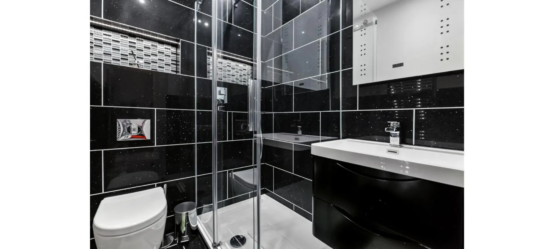 Southwark Serenity: Cozy Flat With Balcony London Apartment